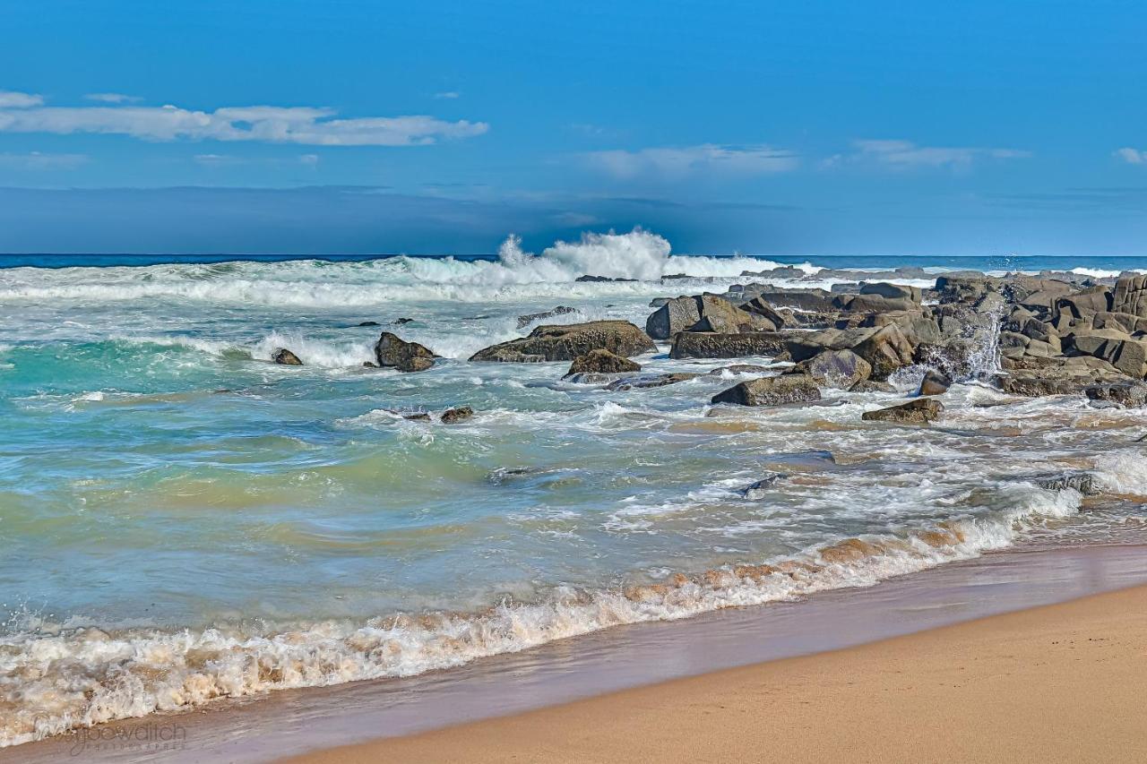 Sands Beach Breaks Beach Front Балито Екстериор снимка