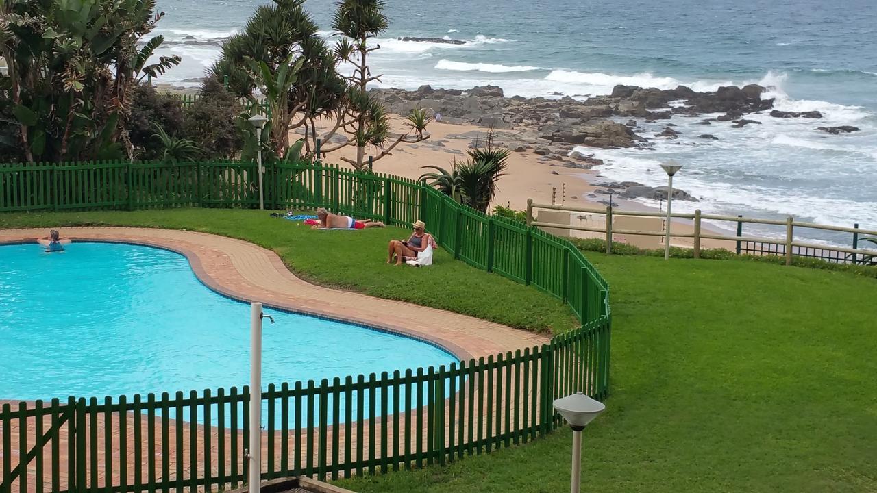 Sands Beach Breaks Beach Front Балито Екстериор снимка