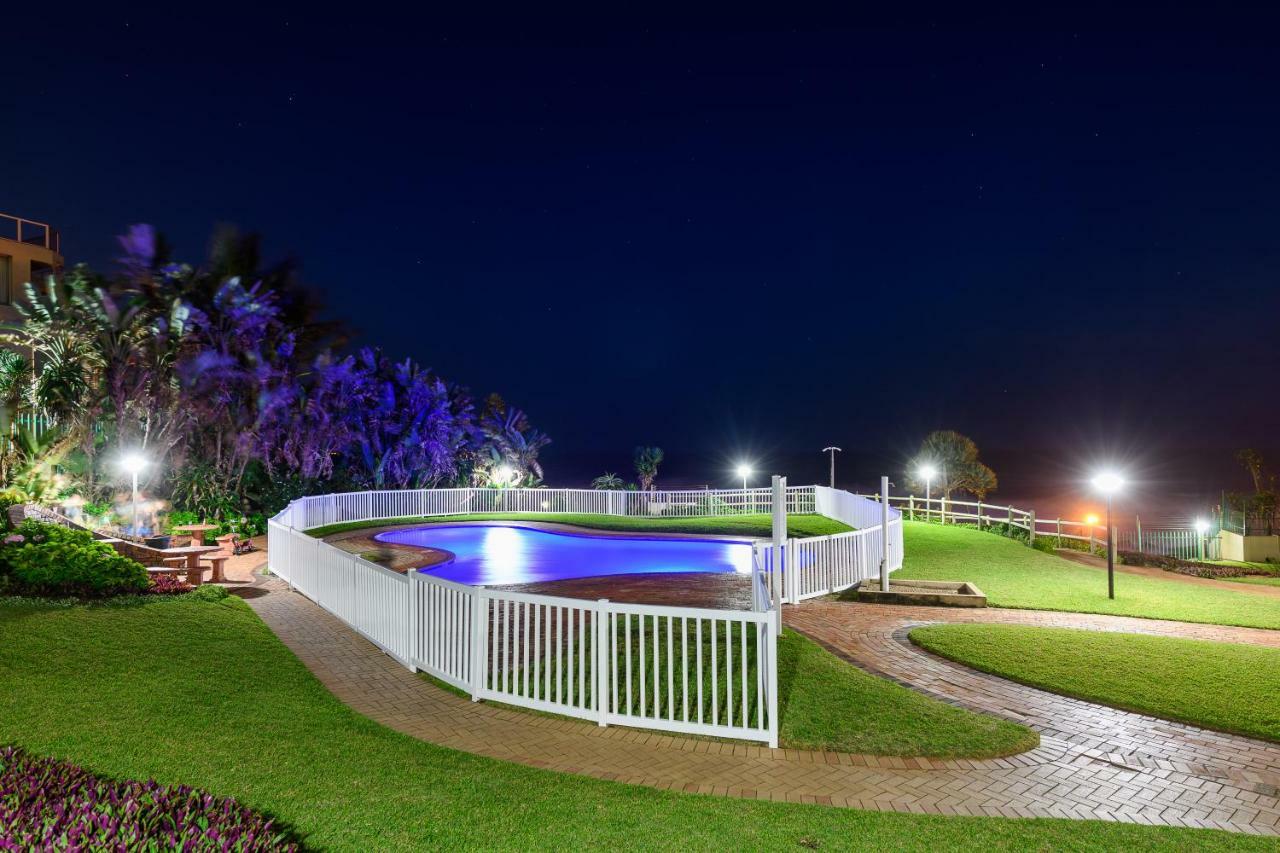 Sands Beach Breaks Beach Front Балито Екстериор снимка